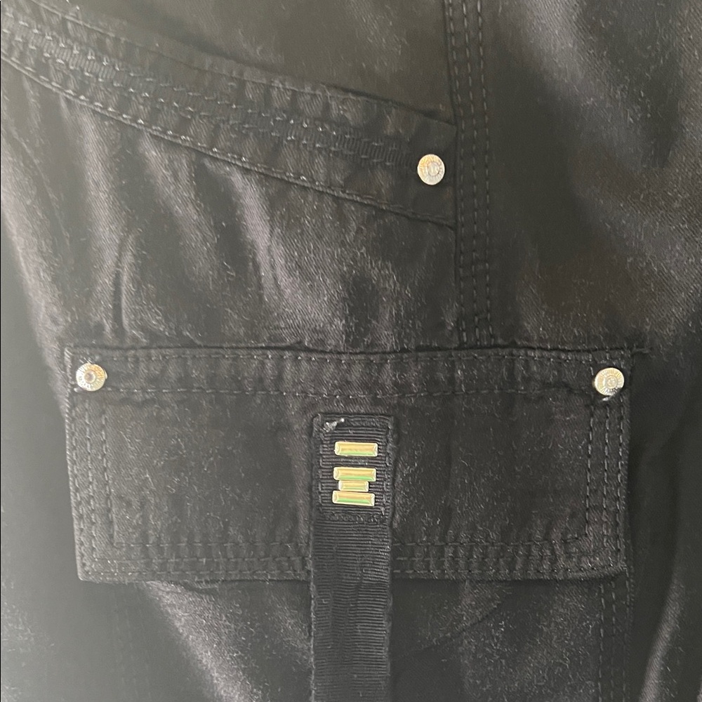 White House Black Market Women's Black Cargo Shorts - Picture 2 of 13